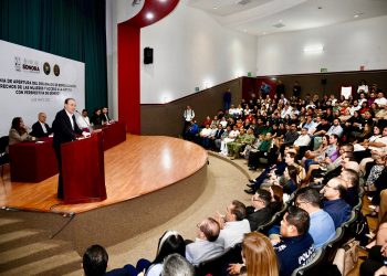 Reconocen labor de personal de enfermería durante Congreso Internacional de Enfermería en UVM