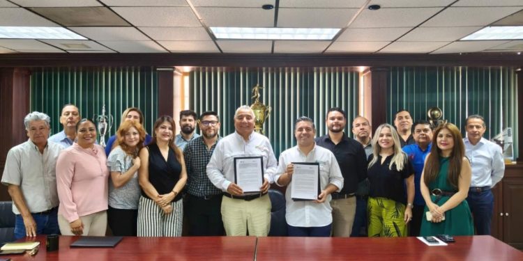 Gobierno de Alfonso Durazo  impulsa y preserva la tradición del bacanora