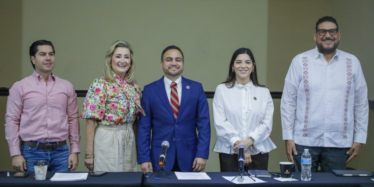 Aprueban en comisiones reformas sobre delitos sexuales contra la infancia, justicia alternativa y uso de la fuerza