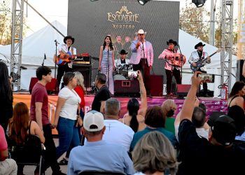 Fusionan bel canto y música norteña en Plaza del Mezquite durante Fiestas del Pitic 2026