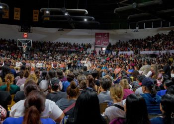Gobernador Durazo fortalece economía de 16 mil familias con tarjetas de oportunidades del Bienestar