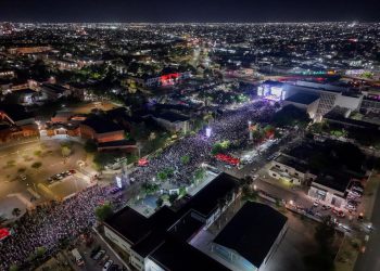 Laten más de 55 mil personas en los tres principales foros de Fiestas del Pitic 2026; 40 mil con Molotov y el TRI