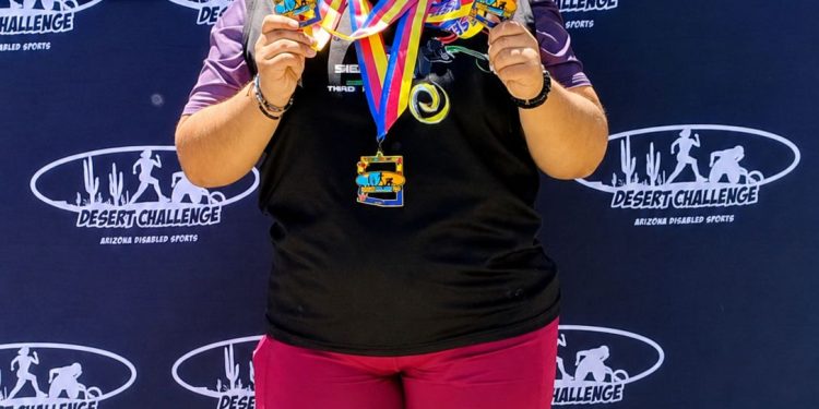 Atleta de deporte adaptado de Cobach Sonora conquista tres medallas de oro en competencia internacional