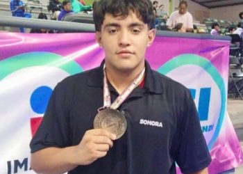 Consolida alumno de Cobach Sonora brillante trayectoria en lucha olímpica con cuatro medallas de oro