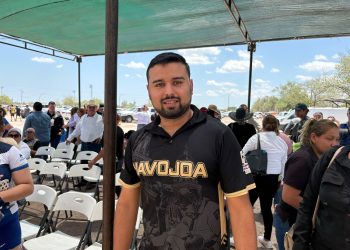 Celebran aficionados inicio de rescate del estadio de Los Mayos por Gobernador Durazo