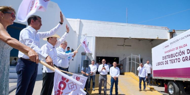 Gobernador Durazo arranca distribución de más de 3.3 millones de libros de texto en escuelas públicas