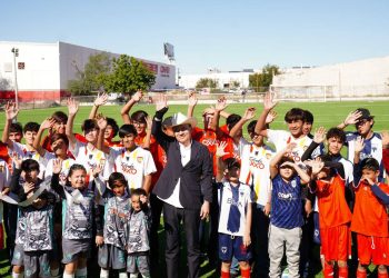 Gobernador Alfonso Durazo rehabilita más de 200 espacios deportivos para los sonorense