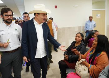Cumplen Durazo y Sheinbaum compromiso pendiente desde 2014; iniciarán nuevo hospital en Ures