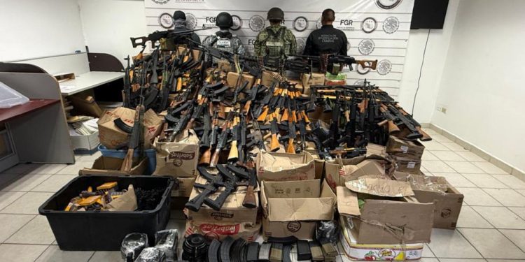 Asegura Mesa Estatal de Seguridad arsenal de alto poder en SLRC