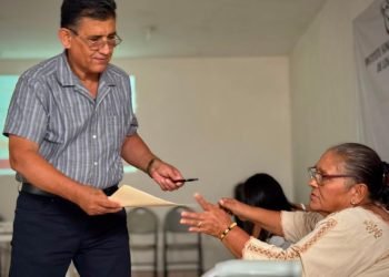 Gobierno de Sonora promueve el manejo responsable de la pensión entre personas adultas mayores