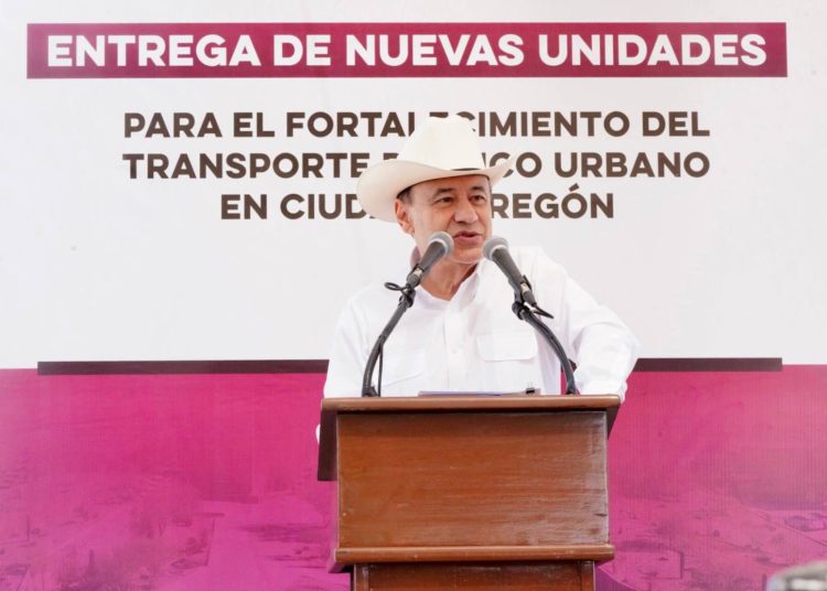 Gobernador Durazo cumple con entrega de nuevas unidades de transporte urbano para Ciudad Obregón