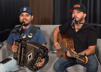 Los clásicos vuelven a sonar con el sello de Carlos y José Jr.