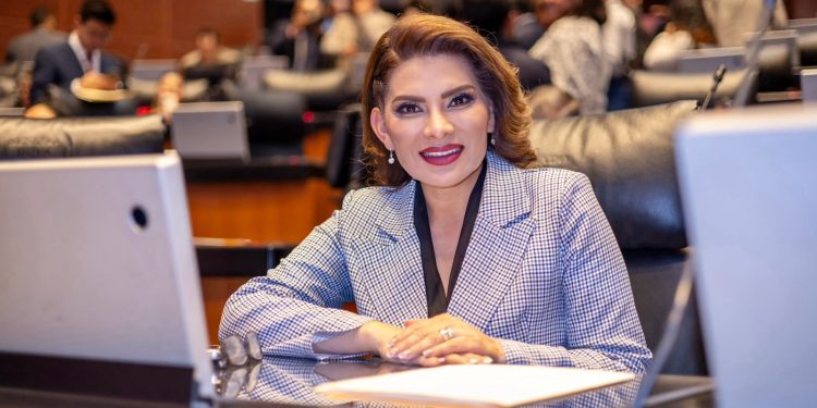 Aprueba Senado por unanimidad iniciativa de Lorenia Valles para promover la participación laboral de las mujeres
