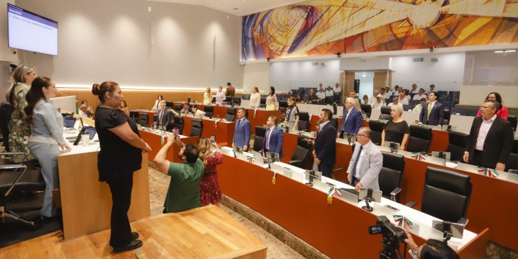 Turna Congreso de Sonora iniciativas en adicciones, adopción y desarrollo rural