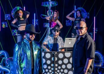 Parrandero y Mujeriego! une el talento de El Pelón del Mikrophone, Kikin y Los Astros y DJ Yair Martínez