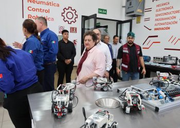 Gobernador Durazo en alianza con FORD impulsa primer Laboratorio industrial de nivel internacional en Cecyte Sonora