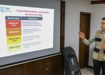 Coordinan acciones de salud en Guaymas tras afectaciones por huracán Polo