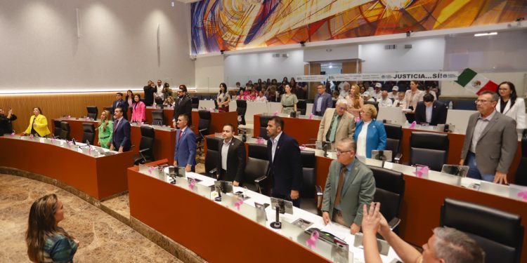 Analiza Congreso de Sonora iniciativas sobre protección laboral para personas con cáncer y continuidad educativa de estudiantes
