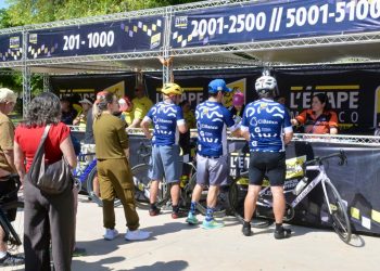 Comienza a sentirse en Hermosillo la fiesta del Tour de France con entrega de kits a ciclistas en Parque Madero
