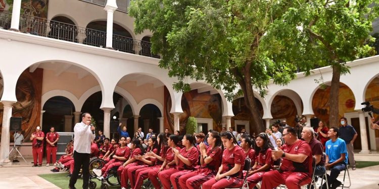 Abandera gobernador Alfonso Durazo a delegación Sonora que asistirá a los Paranacionales Conade 2023