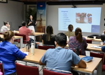 Se preparan emprendedores que participarán en encuentro de negocios con cadenas comerciales