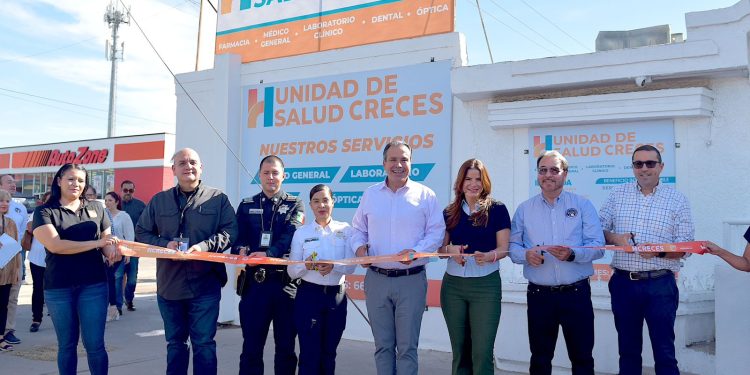 Inaugura Toño Astiazarán Unidad de Salud CRECES para policías y bomberos