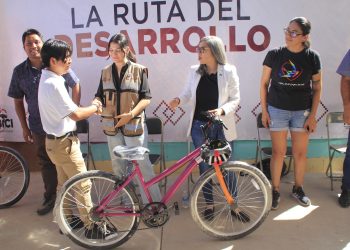 Entrega Gobierno de Sonora casi un millón de pesos en programas sociales para familias vulnerables del norte de Hermosillo