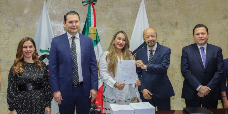 Recibe Congreso de Sonora paquete económico 2024