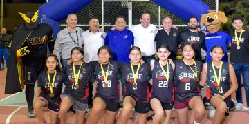 Premia Toño Astiazarán a deportistas de la 11va edición de la Liga de Desarrollo Municipal
