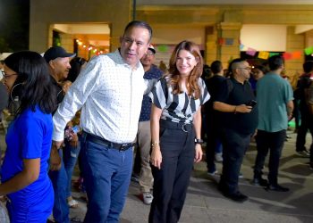 Inician Toño Astiazarán el Festival del Día de Muertos en la Plaza Zaragoza