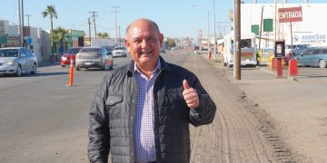 Inicia Santos González  el recarpeteo de calzada Constitución