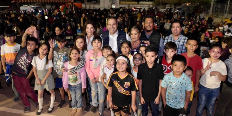 Celebran gran posada Creces Toño Astiazarán y Patty Ruibal en Villas del Sur