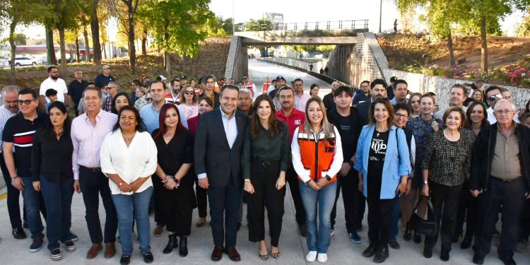 Pone en circulación Toño Astiazarán el puente de Luis Encinas y Veracruz