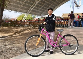 Beneficiamos a jóvenes y familias en situación vulnerable con programas En Bici y Mano con Mano: Alfonso Durazo