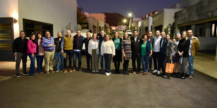 Entrega Gobierno Municipal rehabilitación de avenida Vía Lombardía