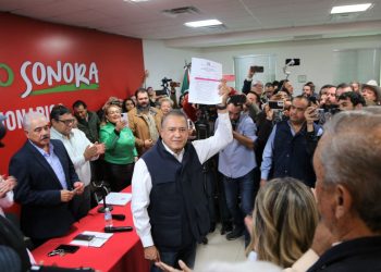 Se registran aspirantes priistas a Senado y Diputación Federal