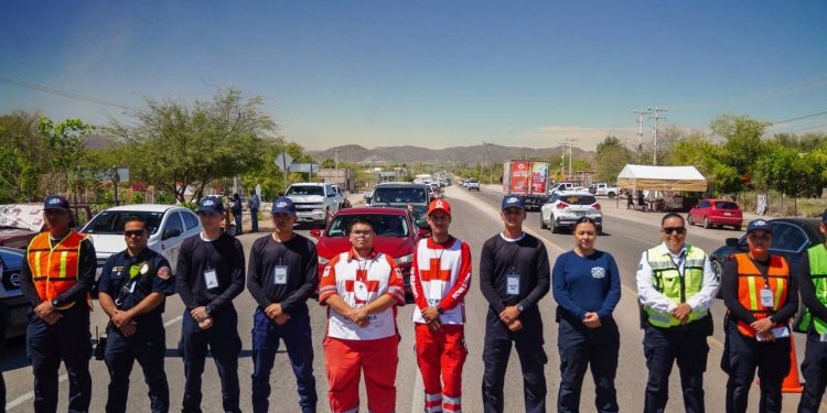 Mantiene Gobierno del Estado módulos de información y vigilancia en Semana Santa