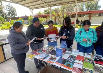 Estudiantes y docentes presentan proyectos en festival de la lectura del Creson