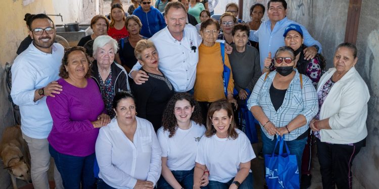 Va “El Borrego” Gándara por recursos extras para pavimentación de Hermosillo