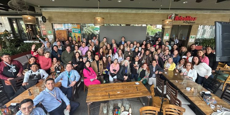 Expone Gobierno de Sonora destinos de playa y Pueblos Mágicos en Monterrey, Nuevo León.   