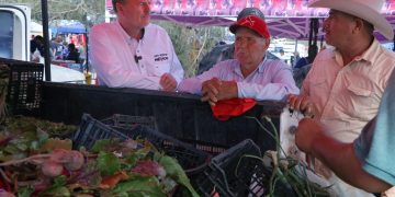 “El Borrego” en el Tianguis de San Pedro El Saucito