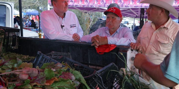 “El Borrego” en el Tianguis de San Pedro El Saucito