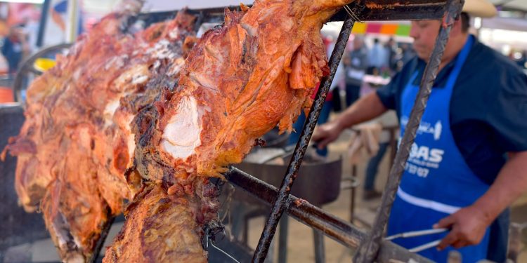 Un  éxito el arranque de la  Muestra Gastronómica en San Pedro