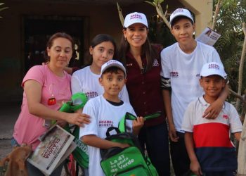 No hay mejor regalo para los niños y niñas que la educación : Anabel Acosta
