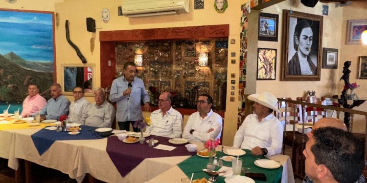 “Guaymas y Sonora necesitan legisladores con conocimiento y comprometidos con la gente”.