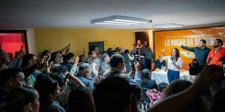 Se registra Natalia Rivera para la presidencia municipal de Hermosillo