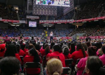 Celida López llama a las mujeres de Sonora a votar para evitar el regreso de la corrupción del PRIAN