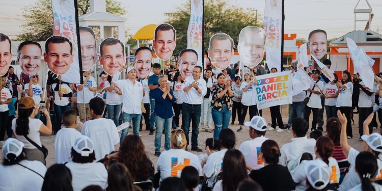 Crecer más es mejorar parejo en todo el municipio: Toño Astiazarán