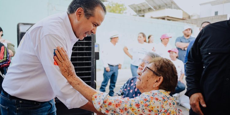 Llama Toño Astiazarán a votar por el mejor Hermosillo de la historia para adultos mayores