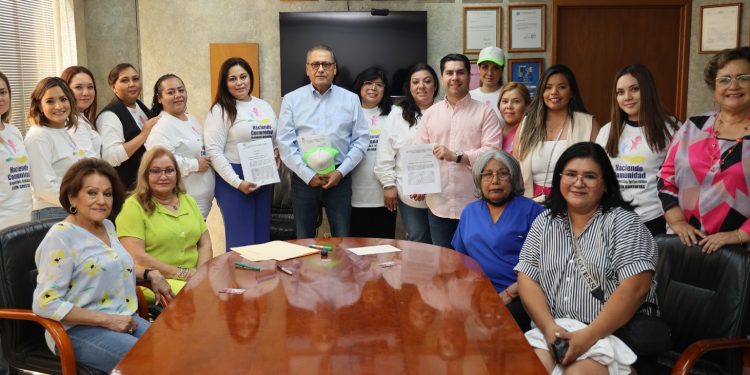 Beltrones firma con sociedad civil Pacto por la Primera Infancia